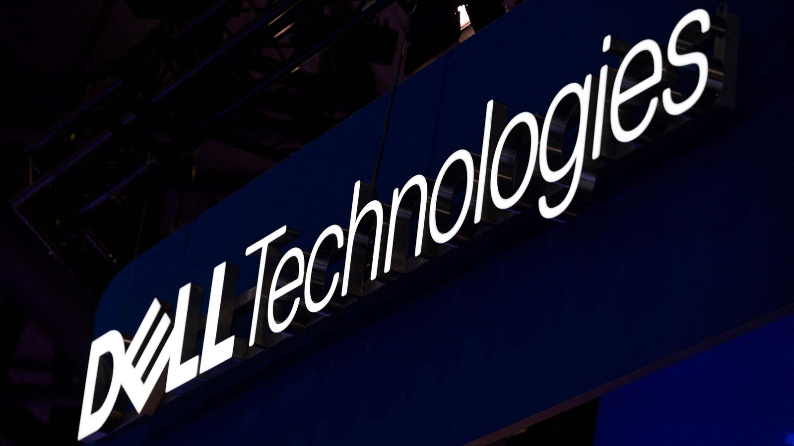 Dell surges record 25% following an upbeat in IT equipment demand to handle AI boost