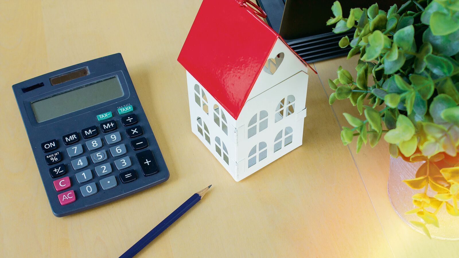 Home loan: Differences between refinancing and restructuring