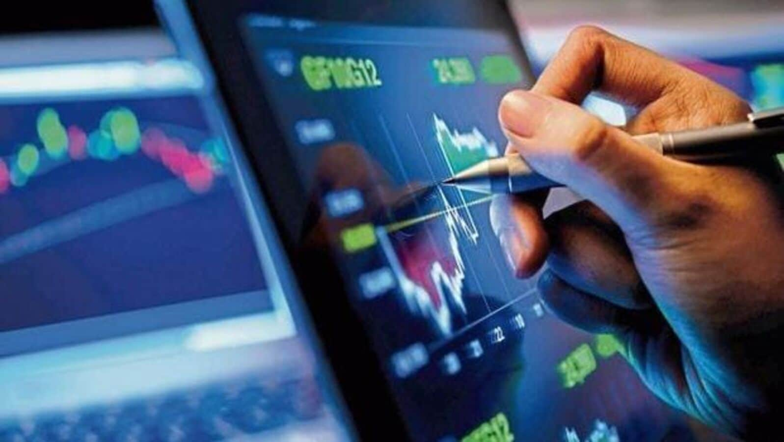 Dividend Stocks: ONGC, Reliance Industries, IRCTC, ABB India, among others to trade ex-dividend next week; Full list