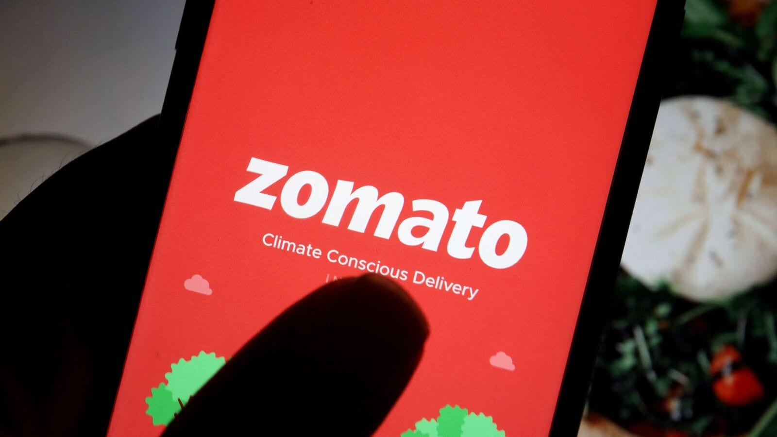 Zomato share price extends decline for the fifth straight session. Opportunity to buy?