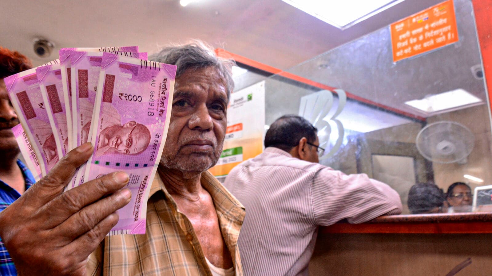 Nearly 1.5 years after being discontinued, ₹7,000-crore worth ₹2,000 banknotes yet to be returned to RBI